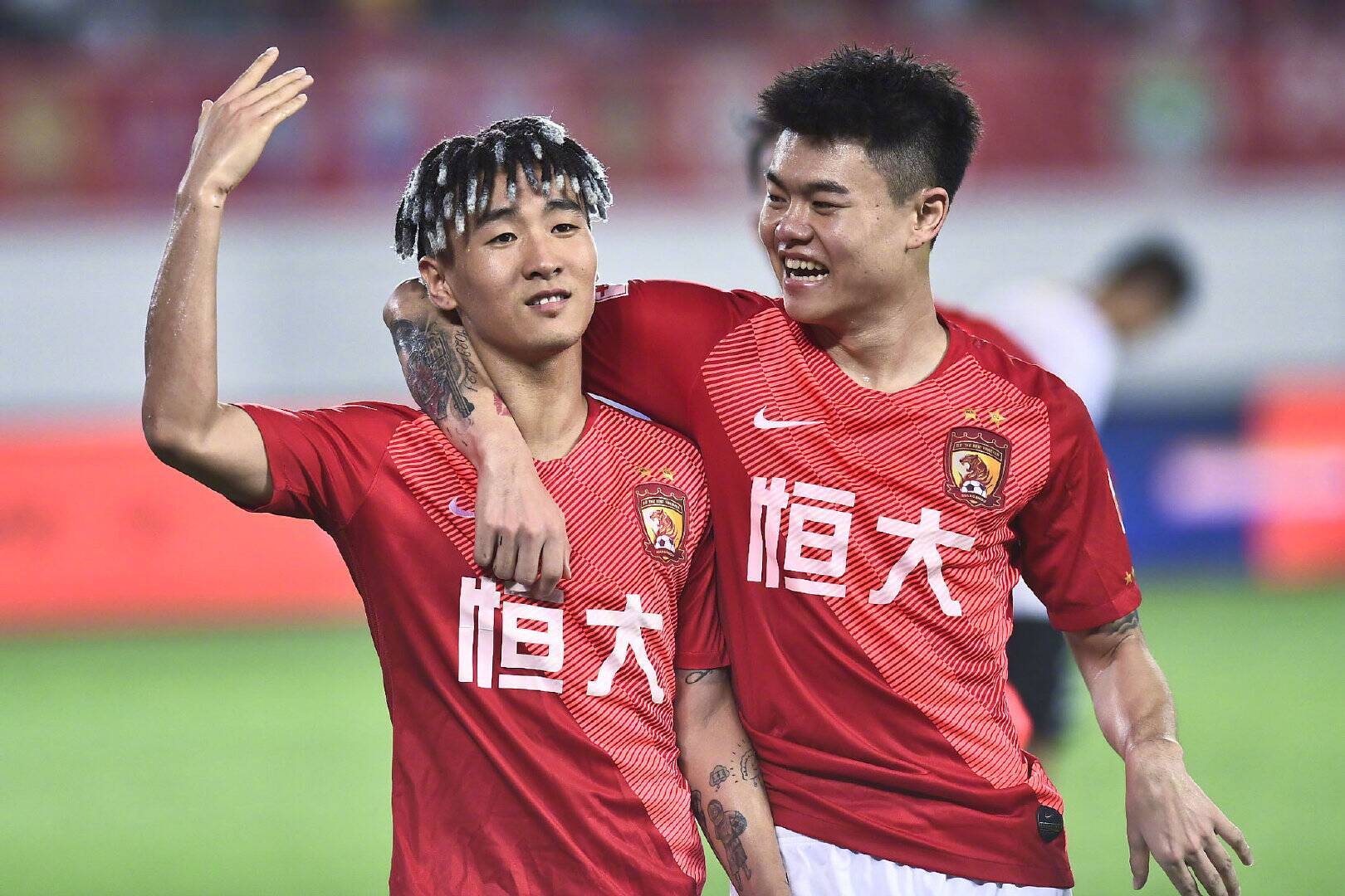关于广州恒大主场击败天津泰达，继续领跑积分的信息